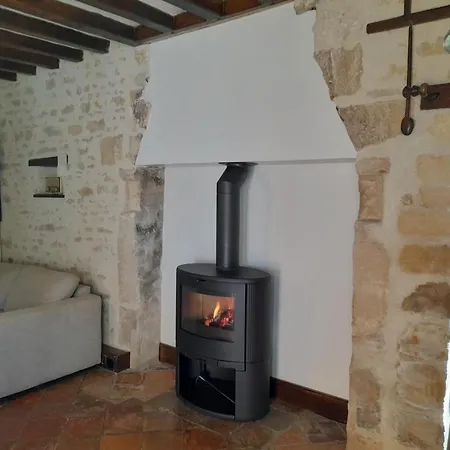 Charme Authentique A Bonnevent Avec Vue Et Calme - Fr-1-497-81 펜션 *