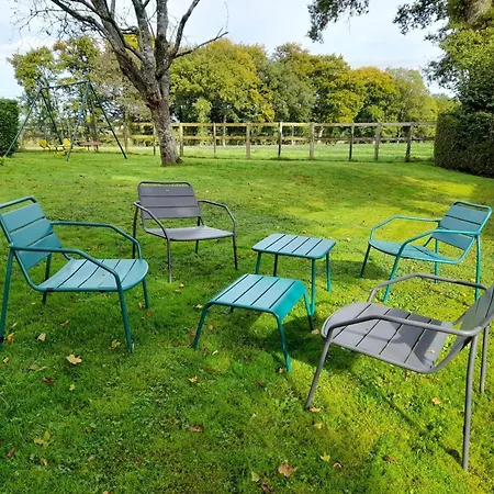 Charme Authentique A Bonnevent Avec Vue Et Calme - Fr-1-497-81 펜션