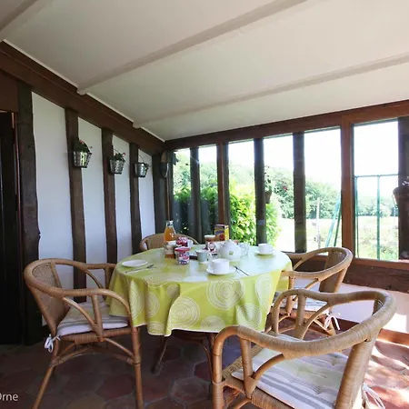 Charme Authentique A Bonnevent Avec Vue Et Calme - Fr-1-497-81