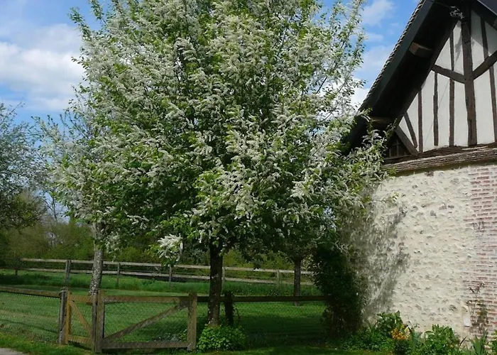 Dom wakacyjny Charme Authentique A Bonnevent Avec Vue Et Calme - Fr-1-497-81 Chailloue