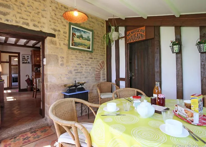 Charme Authentique A Bonnevent Avec Vue Et Calme - Fr-1-497-81 Chailloue