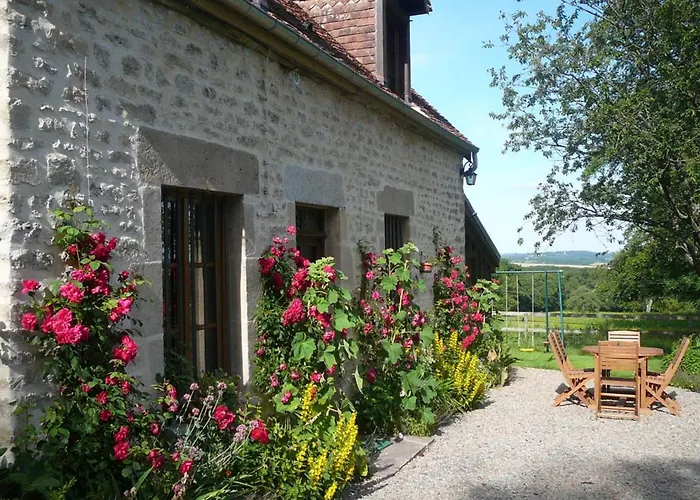 Charme Authentique A Bonnevent Avec Vue Et Calme - Fr-1-497-81 * Chailloue